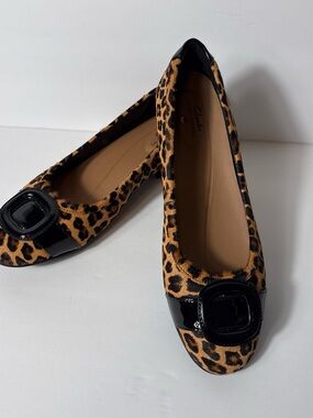 Y2K Vintage Inspired Clarks Leopard Calf Hair Ballet Flats Buckle Shoes Size 9.5